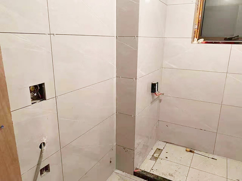 常見的衛(wèi)生間隔斷墻材料有哪些？衛(wèi)生間隔斷墻用什么比較好？(圖1)