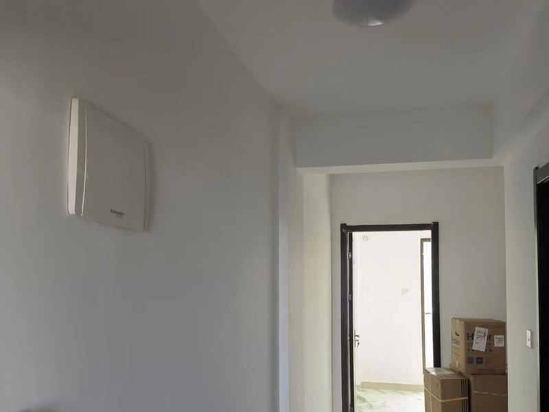 主臥翻新壁紙其他屋子可以住嗎？